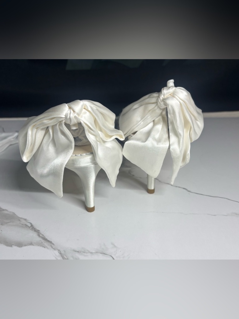 White Pointed Pearl-Trim Slingback Heels PLEASE READ DESCRIPTION!!! - Picture 5 of 6
